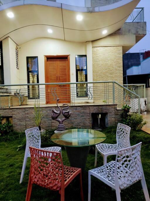 Private & Elegant 3Bhk Villa, Hillside Hideaway, 10 Mins From Mh Bus Stand Aurangābād Esterno foto